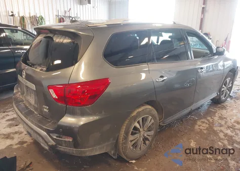 2017 Nissan Pathfinder Sv z USA, uszkodzony, nr VIN 5N1DR2MM0HC693805